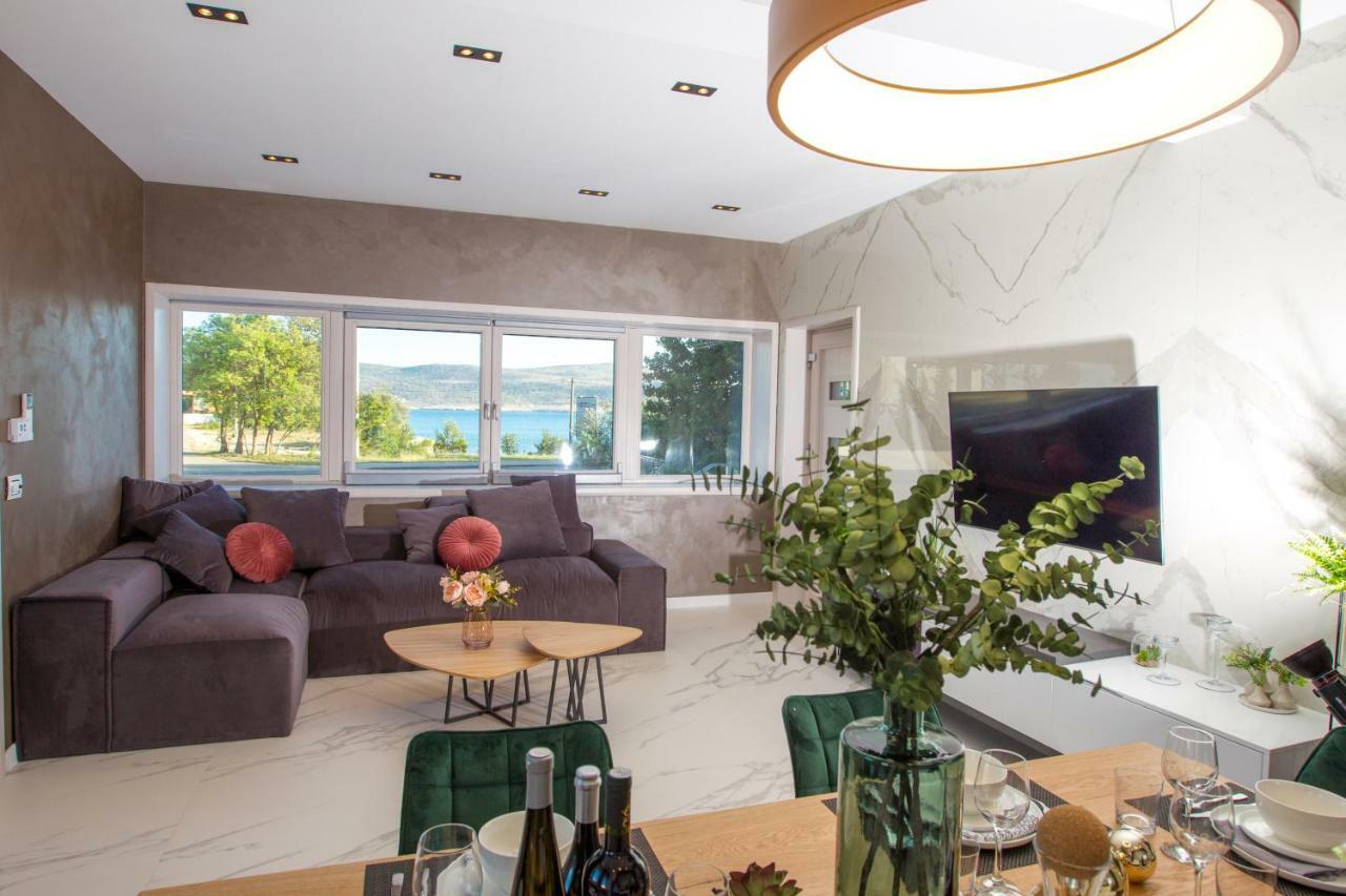 Apartmani Paklenica Noa Starigrad Paklenica Eksteriør billede